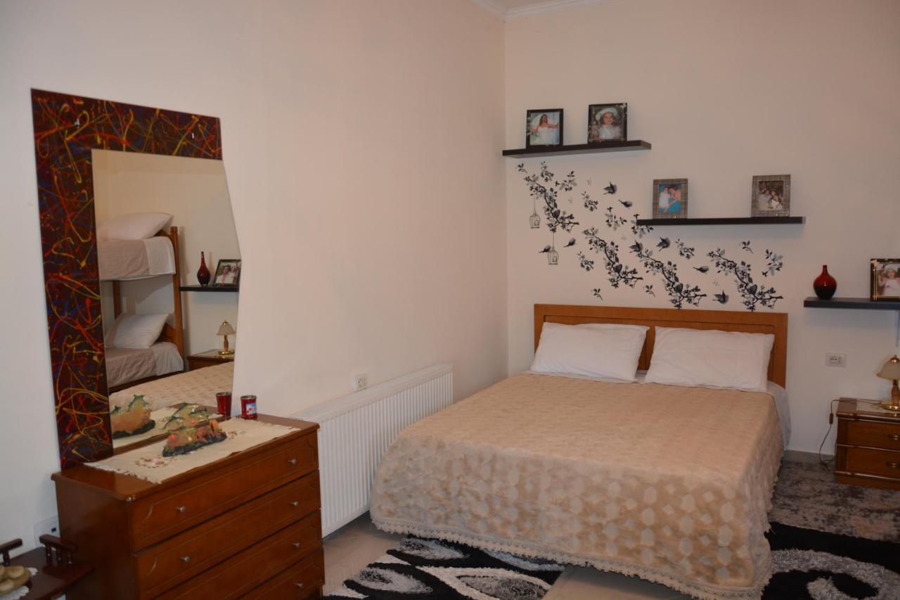 Guest House Memushi Gjirokastër Eksteriør billede