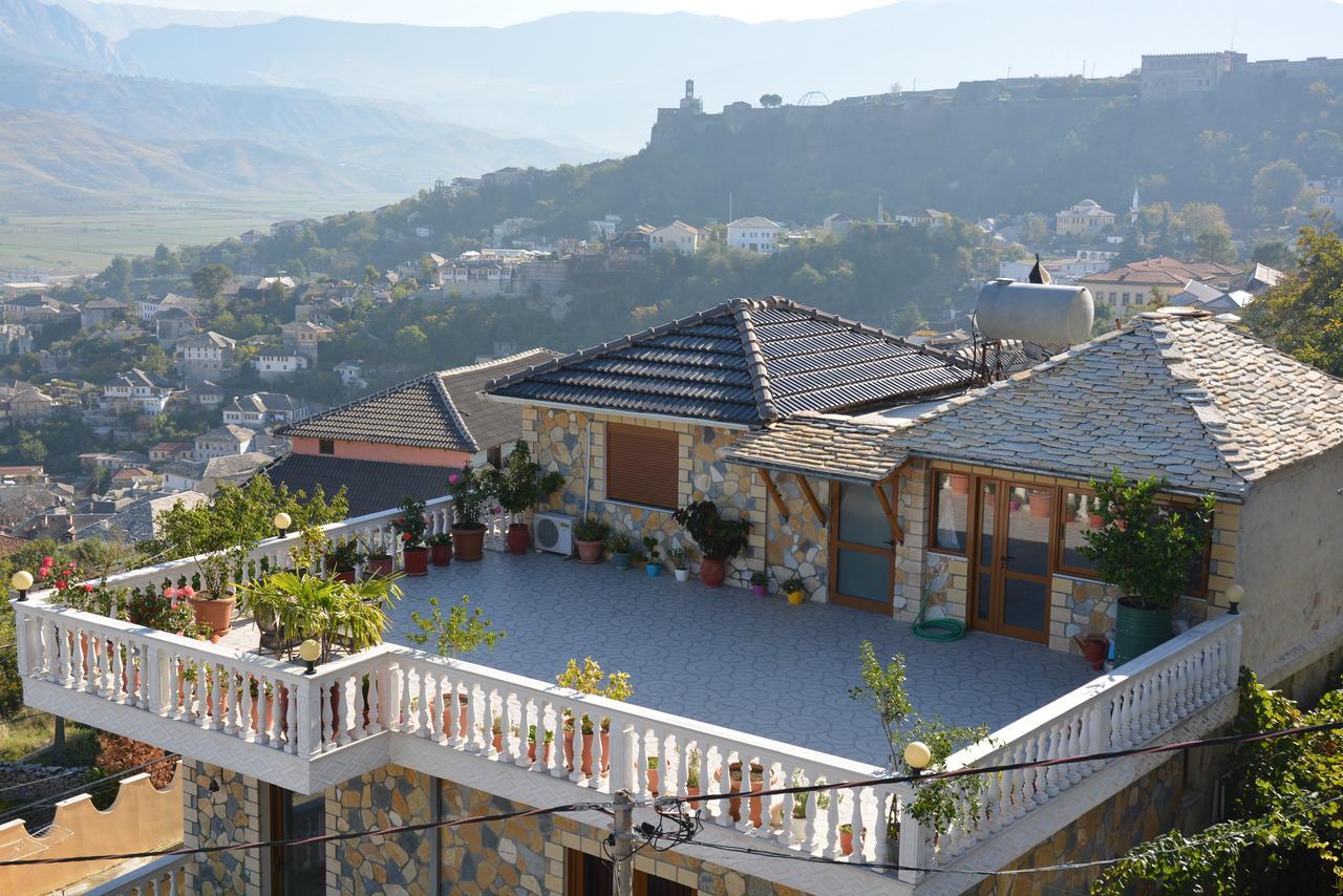 Guest House Memushi Gjirokastër Eksteriør billede