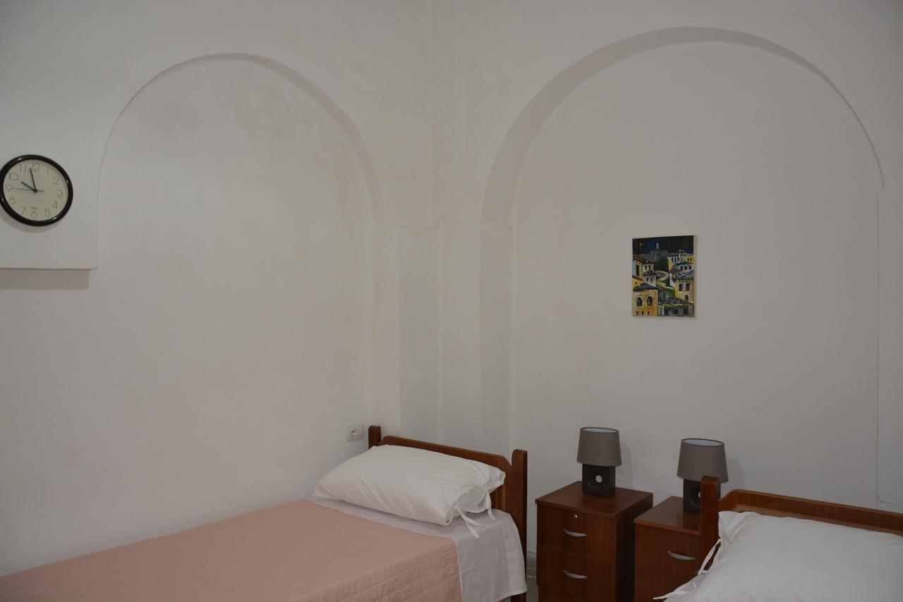 Guest House Memushi Gjirokastër Eksteriør billede